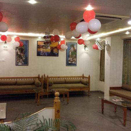Hotel Banaras Haveli Varanasi Exteriör bild