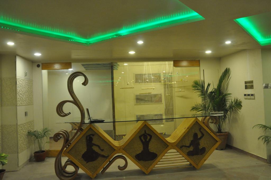 Hotel Banaras Haveli Varanasi Exteriör bild